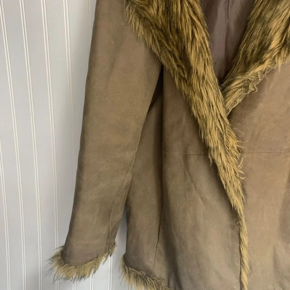 Vintage Newport News Leather Coat Womens M Brown Faux Fur Trim Y2K Boho - Picture 6 of 14